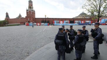 Україна дозволила Росії провести парад 9 травня в рамках триденного перемир’я