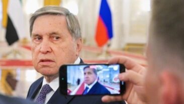 Юрій Ушаков про паузу в переговорах: В РФ не бачать сенсу в трьохсторонніх переговорах