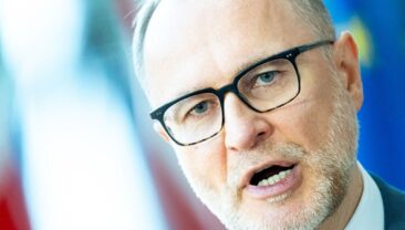 Міністр оборони Латвії Андрис Спрудс подав у відставку після інциденту з дронами