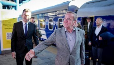 Німецький міністр оборони прибув в Україну для переговорів