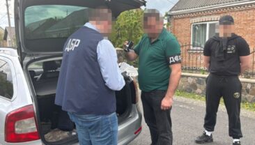 В Україні викрито організовану групу, що сприяла дезертирству
