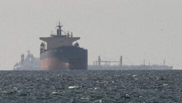 Іран може ввести збори за використання підводних кабелів у Ормузському проливі