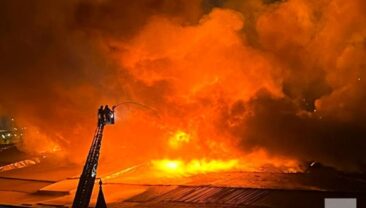 Масштабний пожар у Москві: охоплено 1000 квадратних метрів