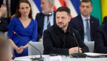 Зеленський на саміті Бухарестської дев’ятки: НАТО має довести свою силу
