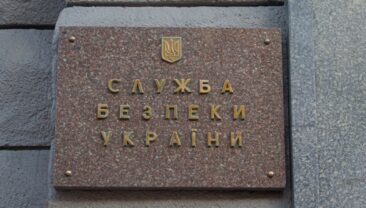 Затримано п’ятьох молодиків, які намагалися підпалити автомобіль та банки в Черкасах