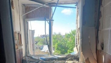 Обстріл центру Херсона: жертвами стали чоловік та двоє поранених