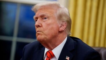 Трамп розглядає військові удари по Ірану або дипломатичні переговори
