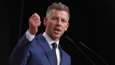 У екс-ведомстві Венгрії виявили мішки з документами Фідес
