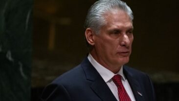 Президент Куби заявив про право на захист у випадку військової загрози