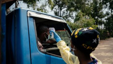 Епідемія Еболи в Україні: нові випадки та міжнародна реакція