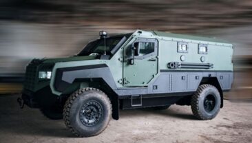 Українська армія отримала 20 нових броньованих автомобілів для розмінування