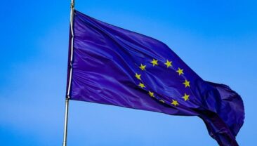 США продовжили виняток з санкцій на російську нафту ще на 30 днів