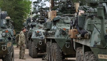 США скорочують військову присутність у НАТО, але залишають ядерне стримування