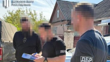 В Україні затримали військових за спробу продажу зброї та вибухівки
