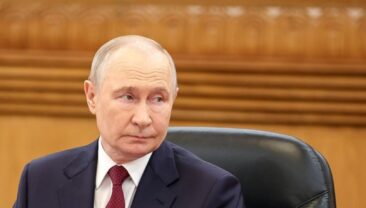 Путін заявив про ‘целенаправлений удар’ по училищу в Луганщині