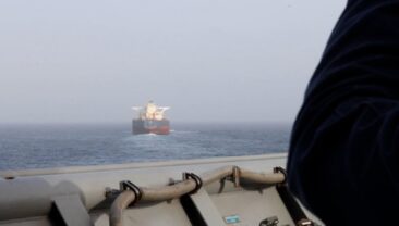 ВМС США продовжують блокаду Ормузського протоки