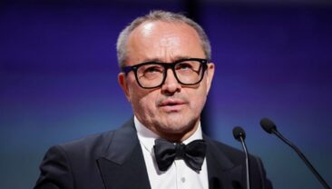 Кінорежисер Андрій Звягинцев закликав Путіна припинити війну проти України