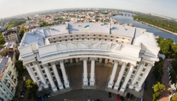 Архітектурна пам’ятка Міністерства іноземних справ України постраждала від обстрілу
