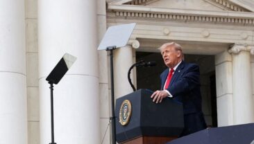 Трамп розглядає передачу чи знищення обогащеного урану з Ірану
