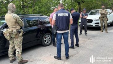 Адвоката затримали за вимагання грошей у військового