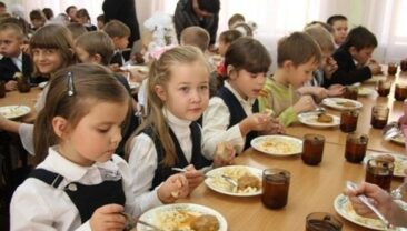 Гарячі обіди для учнів 1-11 класів з нового навчального року