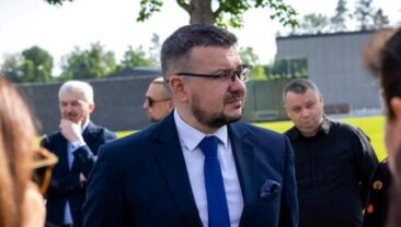 Родичі Бандери висловили обережність щодо перезахоронення