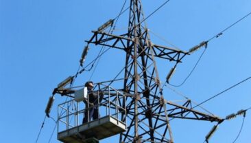 В Україні зафіксовані нові відключення електроенергії через атаки та погоду