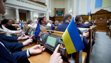 Україна отримає 28,3 млрд євро на закупівлю озброєння і 16,7 млрд євро на макрофінансову підтримку