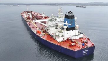 Три танкера, що перевозили російську нафту, атаковані в Чорному морі