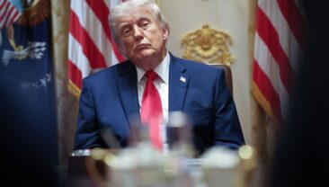 Рейтинг підтримки президента США Дональда Трампа впав до -24%