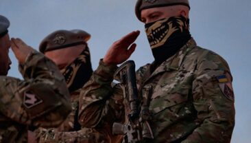 Президент Польщі вимагатиме позбавлення Зеленського висшої нагороди