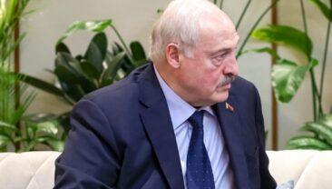 Лукашенко зустрінеться з довіреною особою Макрона