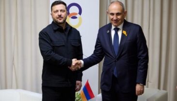 Зеленський закликав Європу підтримати Арменію через заяви Путина