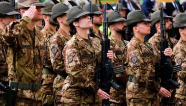 Італія відправляє військових та літаки до Румунії для протидії дронам
