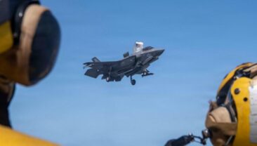США завдали удару по судну Lian Star у берегів Оману