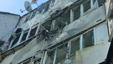 Атака дрона в Херсоні: троє поліцейських постраждали
