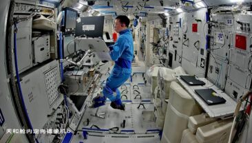 Китай планує провести програму досліджень з участю людей на космічній станції