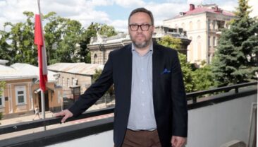 Екс-посол Польщі повернув український орден через рішення Зеленського про УПА