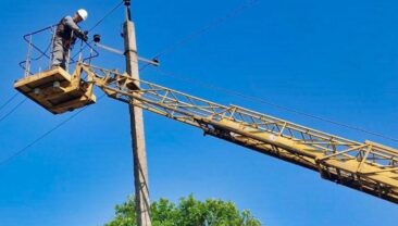 Відключення електроенергії в п’яти областях України: героїзм наших захисників в умовах агресії