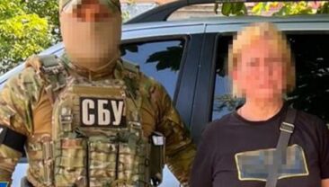 У Херсоні затримали колаборантку, яка впала у безвихідь