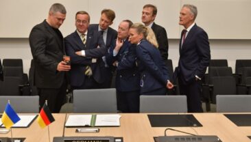 Міністр оборони України показав німецькому колезі наслідки атаки на Москву