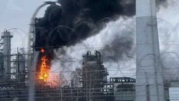 Атаки на НПЗ призвели до зниження виробництва автобензина в Росії