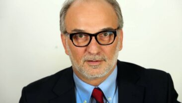 Екс-депутат Польщі назвав рішення про вилучення ордена України безглуздим