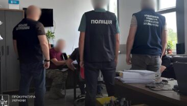 Екс-бригадира підозрюють у незаконному нарахуванні 80 млн гривень за «бойові»
