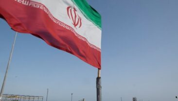 США тимчасово скасували санкції на іранську нафту