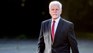 Конституційний суд Чехії зобов’язав уряд забезпечити участь президента на саміті НАТО