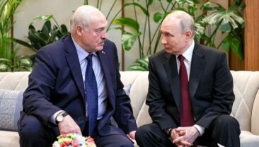 Лукашенко зустрінеться з Путіним на фоні загроз війни проти України