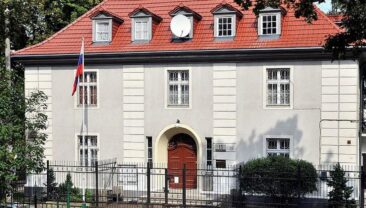 Польща планує забрати будівлю генконсульства Росії через борги