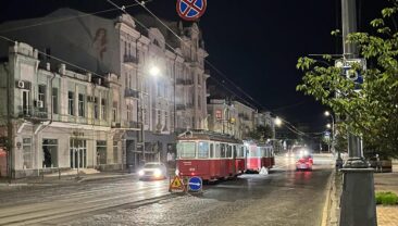 Аномальна спека спотворила трамвайні рейки у Вінниці