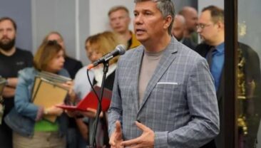 Б former minister of culture Rostyslav Karandeiev placed under nightly house arrest